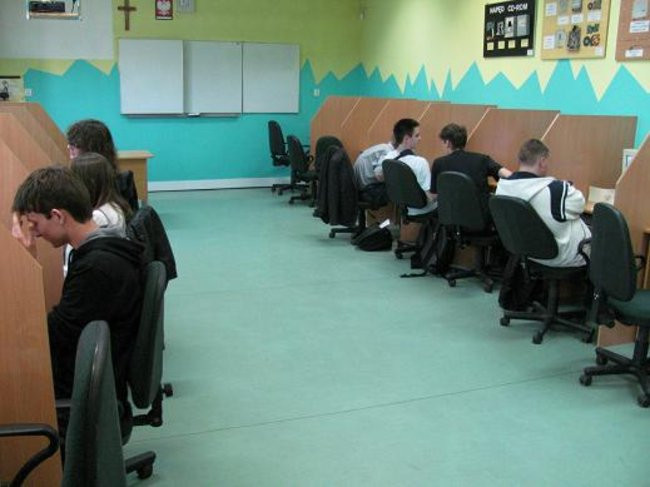 100 uczestników mistrzostw w informatyce (zdjęcia)