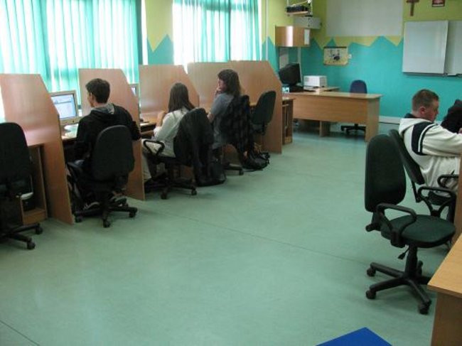 100 uczestników mistrzostw w informatyce (zdjęcia)