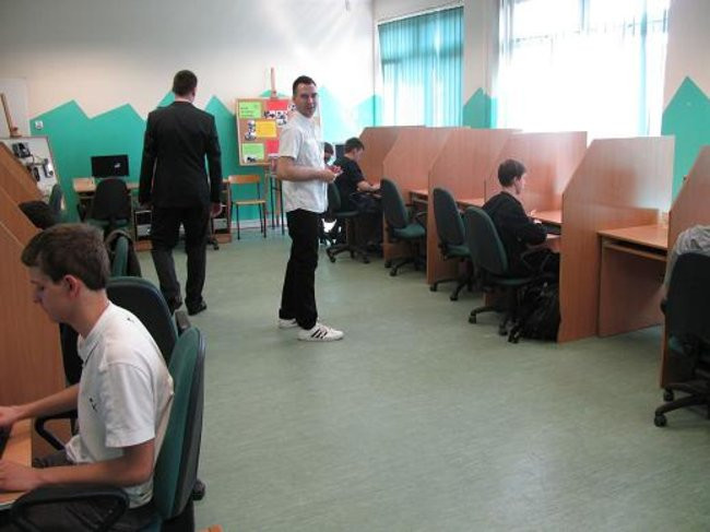 100 uczestników mistrzostw w informatyce (zdjęcia)