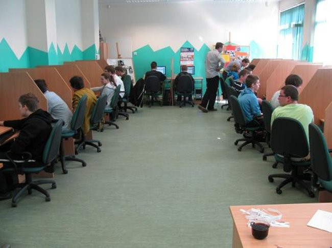 100 uczestników mistrzostw w informatyce (zdjęcia)