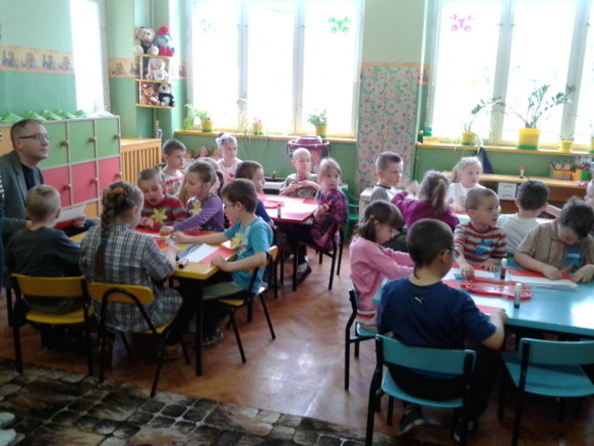 Poseł u przedszkolaków (zdjęcia)