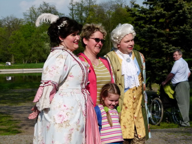 Zabawa z królem (zdjęcia)