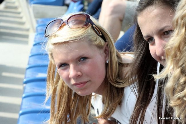 Pewne zwycięstwo Byków (dużo zdjęć kibiców)