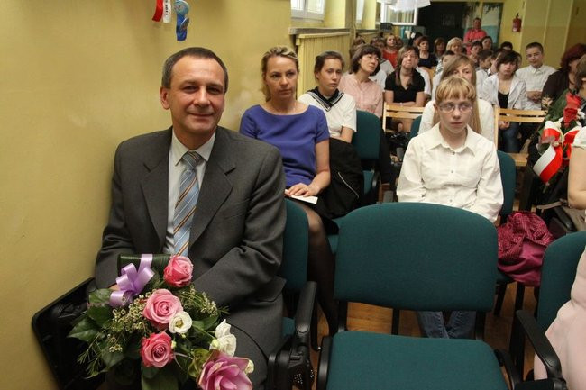 Dwójka świętowała z marynarzami (zdjęcie)