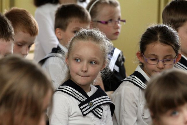 Dwójka świętowała z marynarzami (zdjęcie)