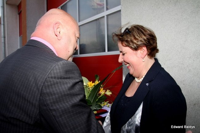 Strażacy świętowali przed komendą (wideo i zdjęcia)