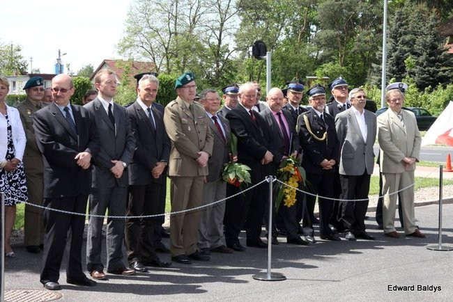 Strażacy świętowali przed komendą (wideo i zdjęcia)