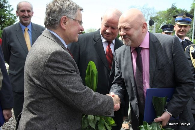 Strażacy świętowali przed komendą (wideo i zdjęcia)