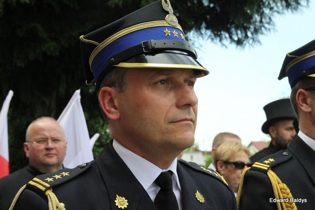 Strażacy świętowali przed komendą (wideo i zdjęcia)