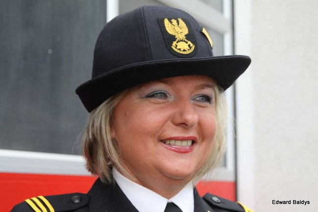 Strażacy świętowali przed komendą (wideo i zdjęcia)