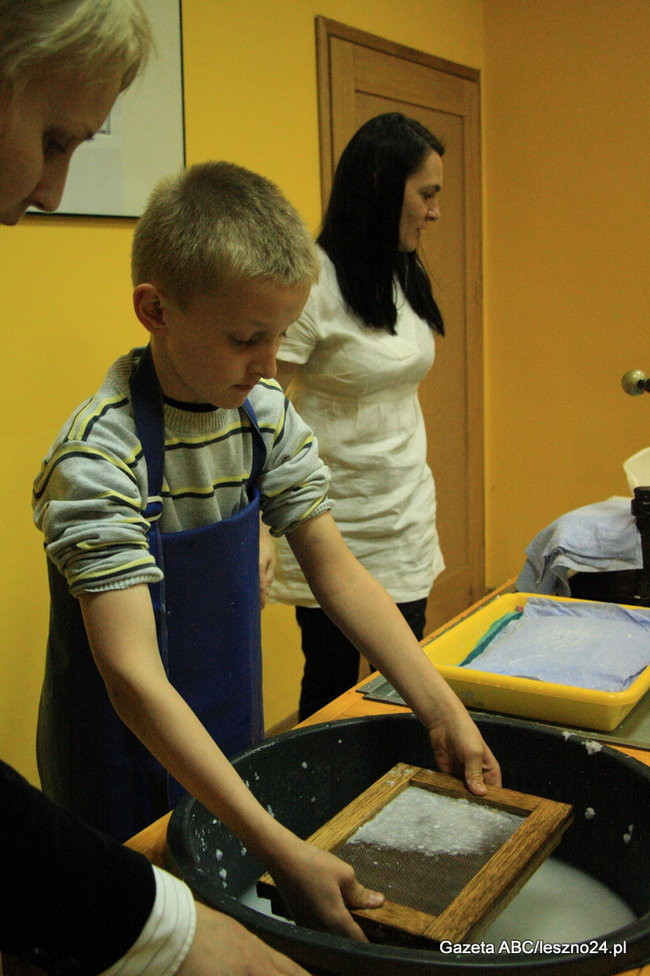 Jak dawniej papier czerpano (zdjęcia)