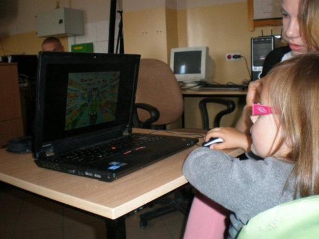 W Rydzynie przedszkolacy bawią się z gimnazjalistami (zdjęcia)