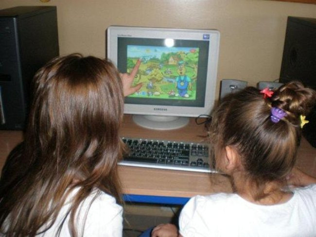 W Rydzynie przedszkolacy bawią się z gimnazjalistami (zdjęcia)