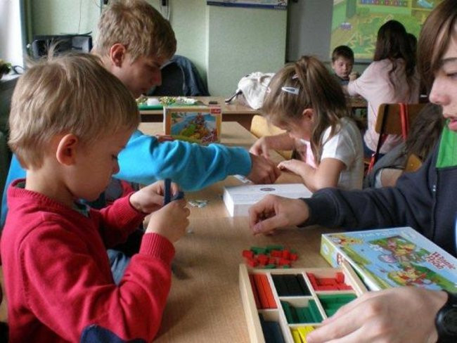 W Rydzynie przedszkolacy bawią się z gimnazjalistami (zdjęcia)