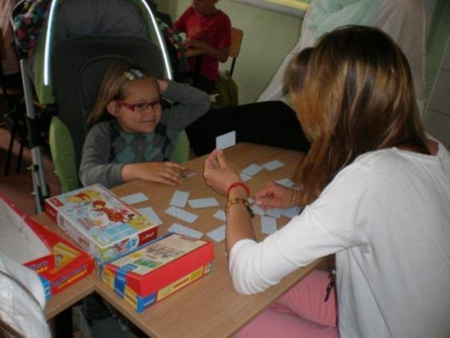 W Rydzynie przedszkolacy bawią się z gimnazjalistami (zdjęcia)