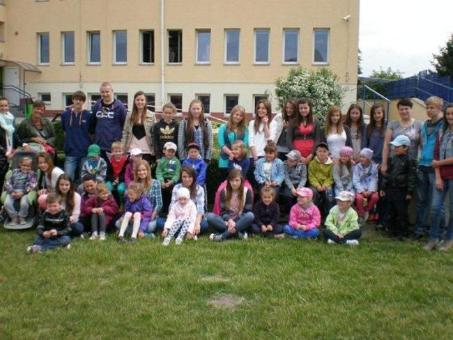 W Rydzynie przedszkolacy bawią się z gimnazjalistami (zdjęcia)