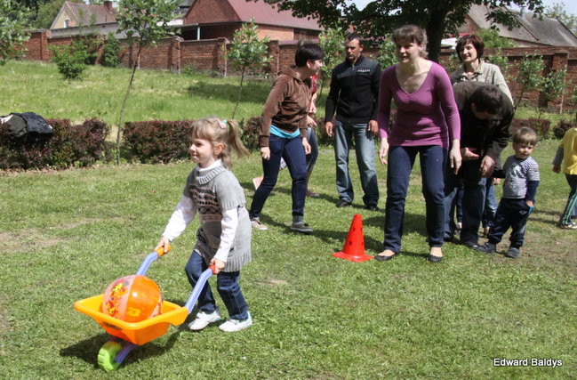 Festyn Przedszkola w Drzeczkowie (zdjęcia )