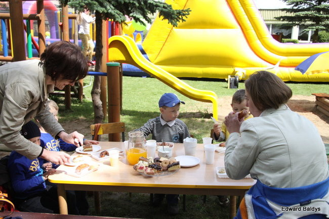 Festyn Przedszkola w Drzeczkowie (zdjęcia )