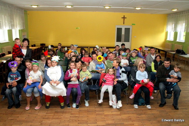 Festyn Przedszkola w Drzeczkowie (zdjęcia )