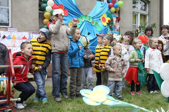 Przedszkolaki dla mamy i taty (zdjęcia)