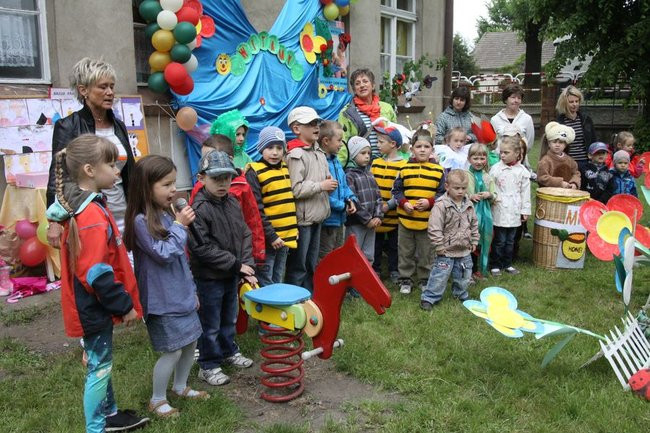 Przedszkolaki dla mamy i taty (zdjęcia)