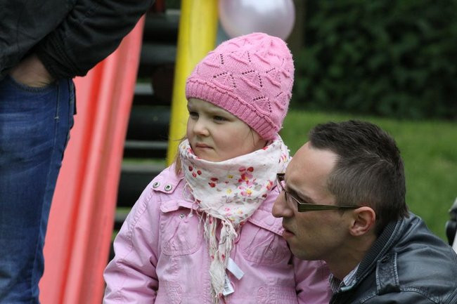 Przedszkolaki dla mamy i taty (zdjęcia)