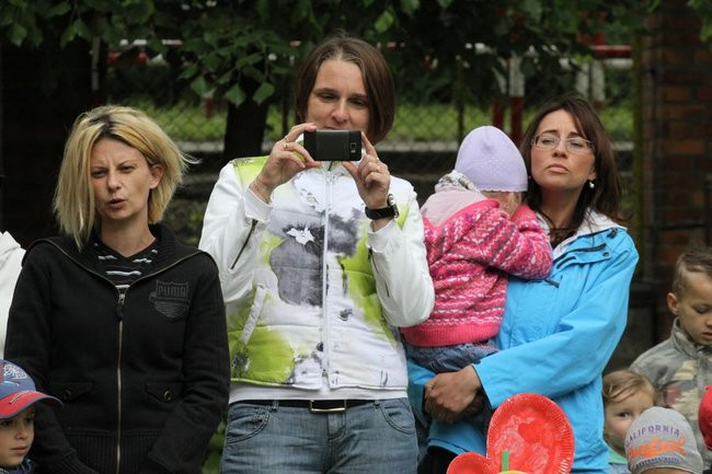 Przedszkolaki dla mamy i taty (zdjęcia)