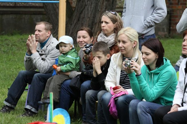 Przedszkolaki dla mamy i taty (zdjęcia)