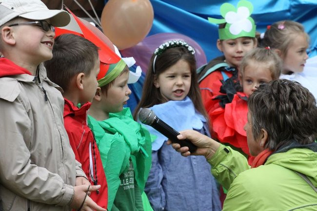 Przedszkolaki dla mamy i taty (zdjęcia)