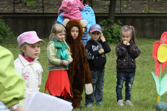 Przedszkolaki dla mamy i taty (zdjęcia)