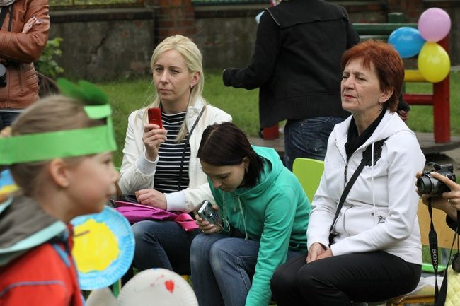 Przedszkolaki dla mamy i taty (zdjęcia)