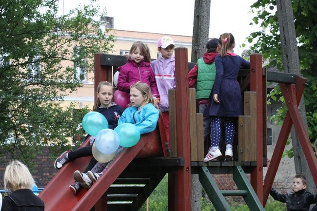 Przedszkolaki dla mamy i taty (zdjęcia)