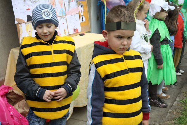 Przedszkolaki dla mamy i taty (zdjęcia)