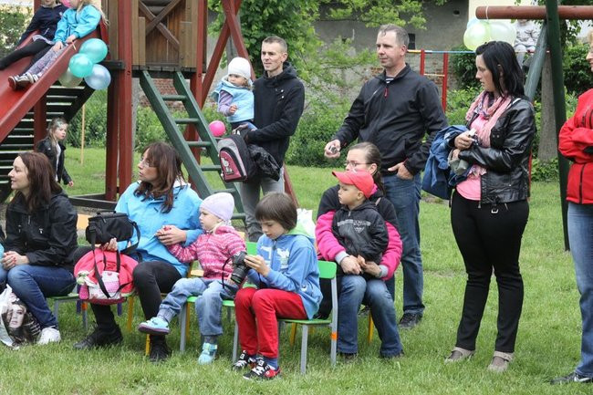 Przedszkolaki dla mamy i taty (zdjęcia)