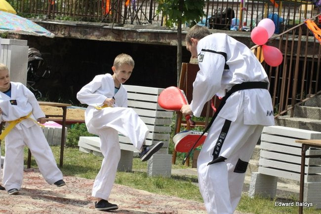 Słoneczny Festyn w PM 19 (zdjęcia)