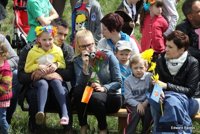 Słoneczny Festyn w PM 19 (zdjęcia)