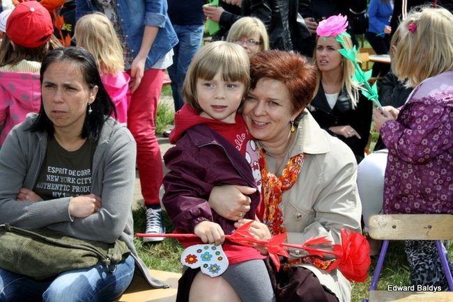 Słoneczny Festyn w PM 19 (zdjęcia)