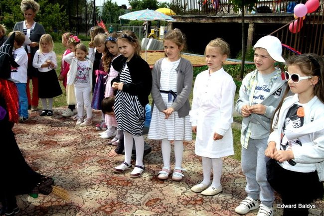 Słoneczny Festyn w PM 19 (zdjęcia)