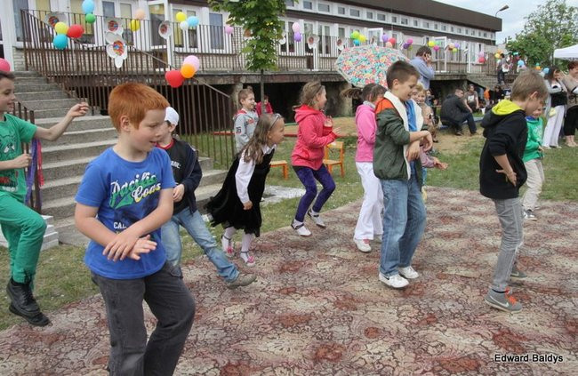Słoneczny Festyn w PM 19 (zdjęcia)