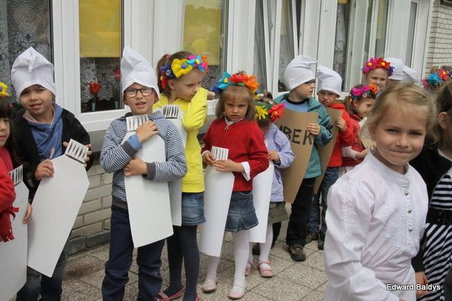 Słoneczny Festyn w PM 19 (zdjęcia)