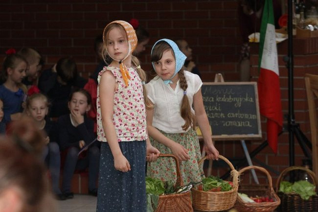 Rzymskie wspomnienia w SP 13 (zdjęcia)