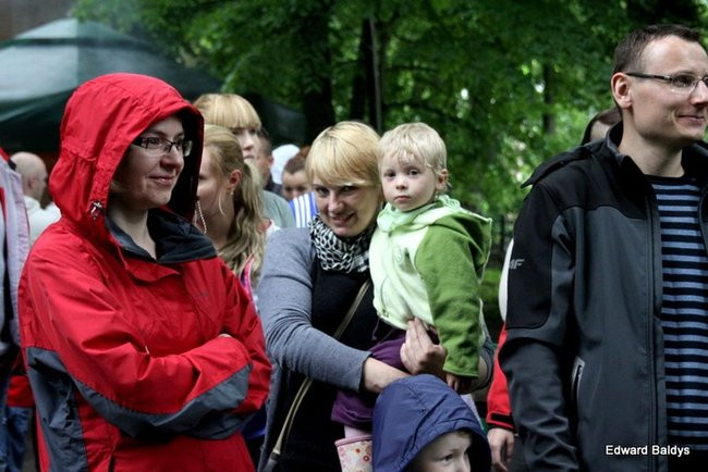 Bawili się świetnie, wbrew pogodzie (zdjęcia)