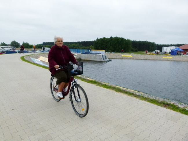 Dużo wody pod Rydzyną (zdjęcia)