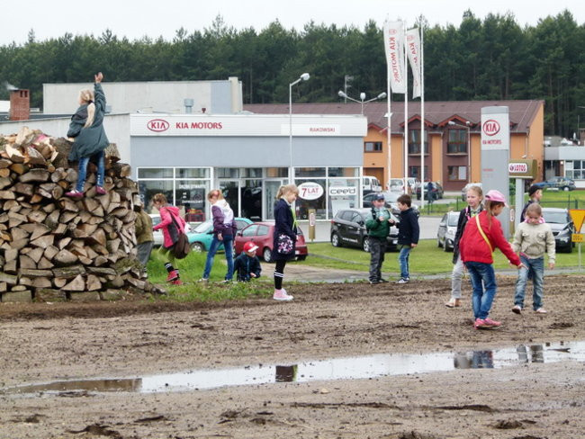 Dużo wody pod Rydzyną (zdjęcia)