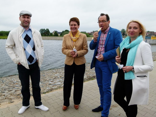 Dużo wody pod Rydzyną (zdjęcia)