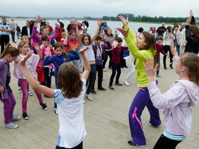 Dużo wody pod Rydzyną (zdjęcia)