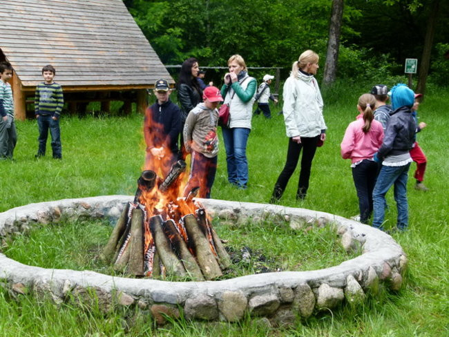 Edukacja przy leśniczówce (zdjęcia)