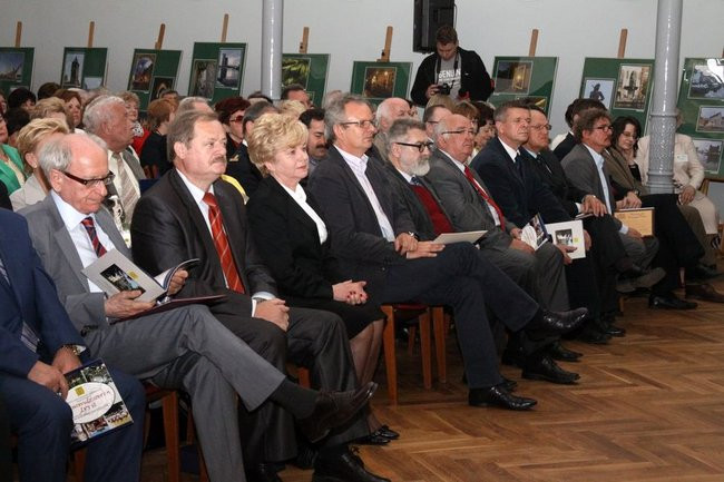 Uniwersytet wcale nie trzeciego wieku (zdjęcia)