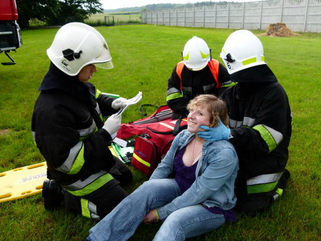 Sikająca stulatka (zdjęcia)