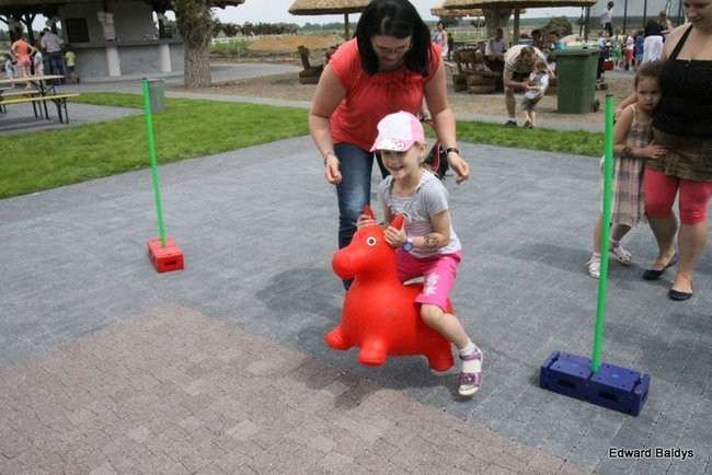 Urzędnicy swoim dzieciom (zdjęcia)